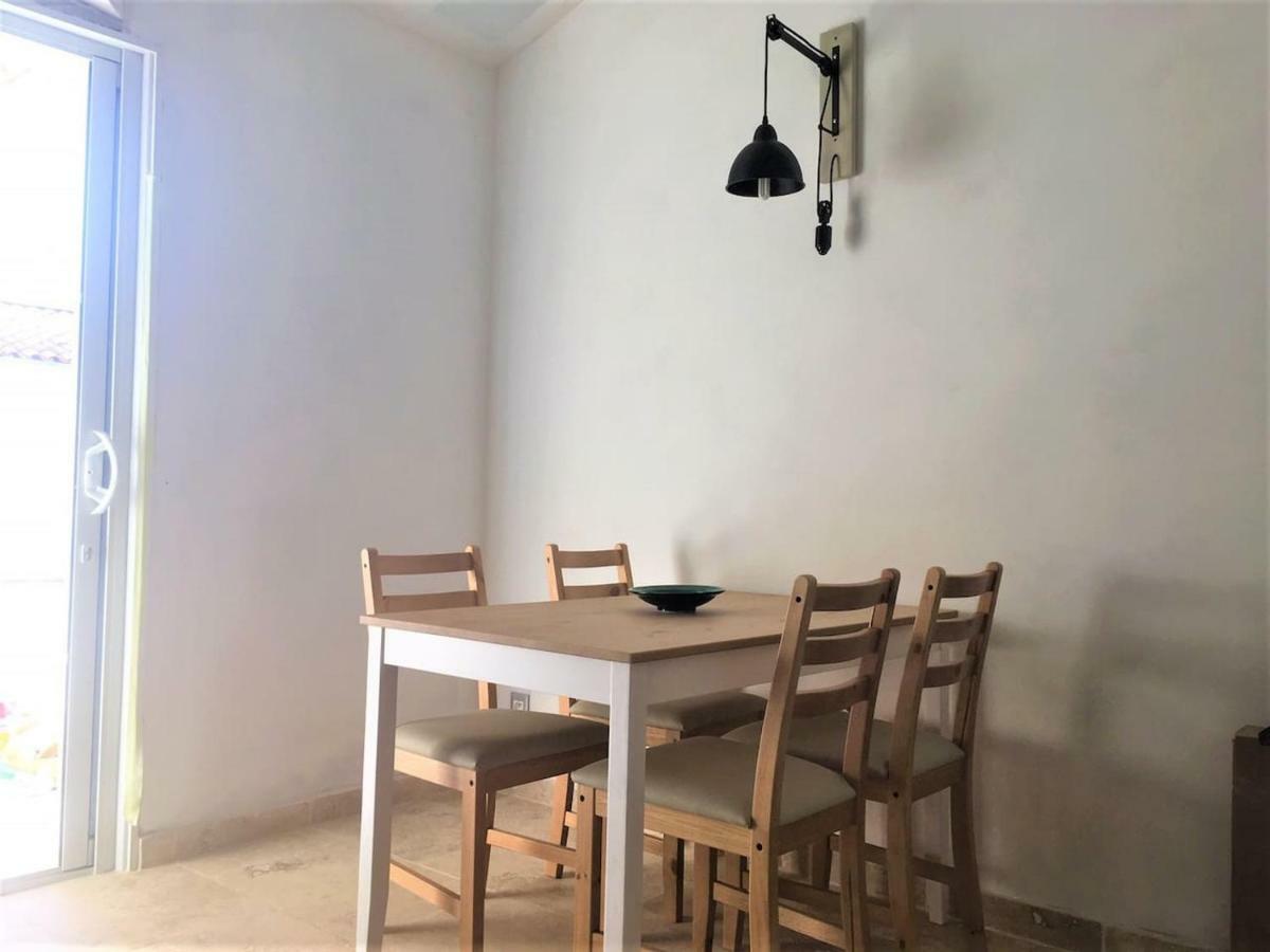 Coquet 2 Pieces Au Calme Avec Piscine Villa Fontvieille Dış mekan fotoğraf